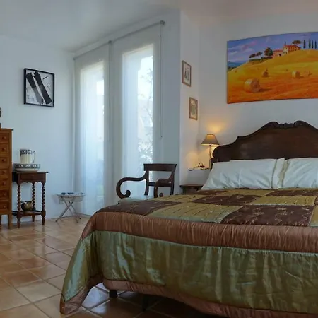 לינה וארוחת בוקר D'hotes Le Phenix Saint-Martin-du-Vivier