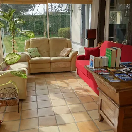 D'hotes Le Phenix Bed & Breakfast 3*