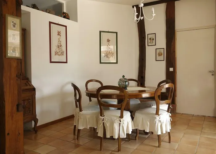 D'hotes Le Phenix Bed & Breakfast